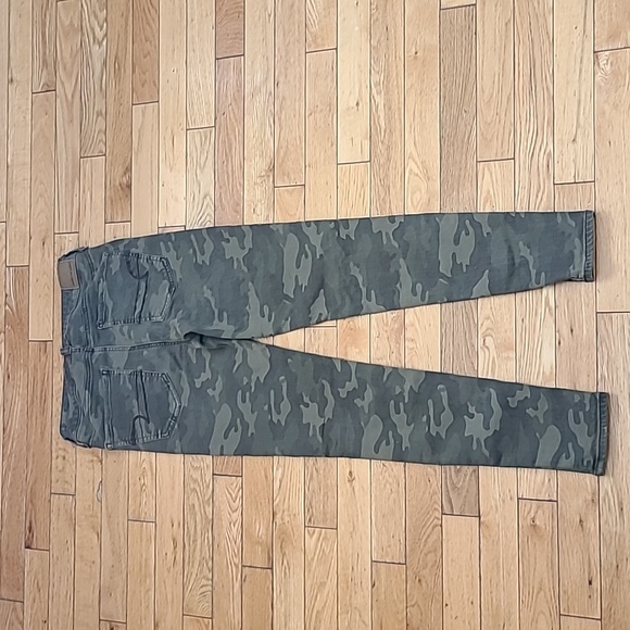 American Eagle size 4 - Picture 2 of 8